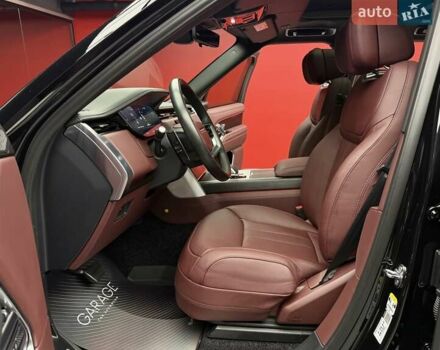 Чорний Ленд Ровер Рендж Ровер, об'ємом двигуна 4.4 л та пробігом 10 тис. км за 224900 $, фото 26 на Automoto.ua