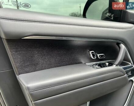 Чорний Ленд Ровер Рендж Ровер, об'ємом двигуна 3 л та пробігом 9 тис. км за 198000 $, фото 10 на Automoto.ua