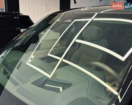 Чорний Ленд Ровер Рендж Ровер, об'ємом двигуна 3 л та пробігом 6 тис. км за 219000 $, фото 19 на Automoto.ua