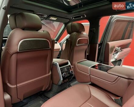 Чорний Ленд Ровер Рендж Ровер, об'ємом двигуна 4.4 л та пробігом 10 тис. км за 224900 $, фото 41 на Automoto.ua