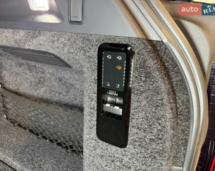 Чорний Ленд Ровер Рендж Ровер, об'ємом двигуна 3 л та пробігом 20 тис. км за 179000 $, фото 56 на Automoto.ua