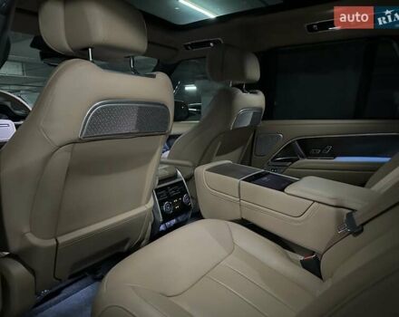 Черный Ленд Ровер Рендж Ровер, объемом двигателя 4.39 л и пробегом 19 тыс. км за 215000 $, фото 25 на Automoto.ua