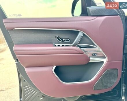 Черный Ленд Ровер Рендж Ровер, объемом двигателя 4.39 л и пробегом 9 тыс. км за 270000 $, фото 21 на Automoto.ua