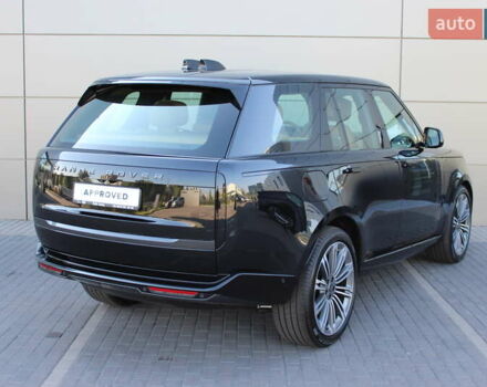 Чорний Ленд Ровер Рендж Ровер, об'ємом двигуна 3 л та пробігом 3 тис. км за 218445 $, фото 3 на Automoto.ua