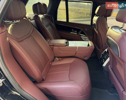 Черный Ленд Ровер Рендж Ровер, объемом двигателя 4.4 л и пробегом 5 тыс. км за 309000 $, фото 40 на Automoto.ua