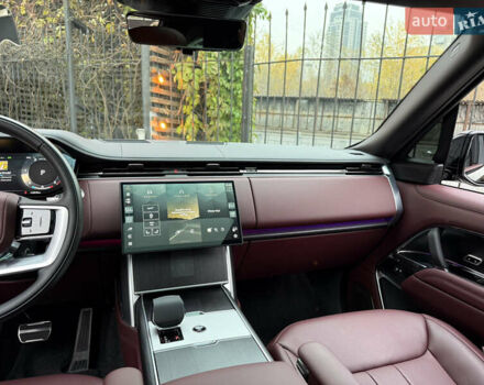 Чорний Ленд Ровер Рендж Ровер, об'ємом двигуна 3 л та пробігом 2 тис. км за 230000 $, фото 18 на Automoto.ua