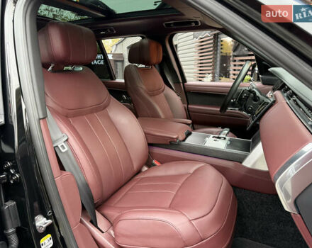 Чорний Ленд Ровер Рендж Ровер, об'ємом двигуна 3 л та пробігом 2 тис. км за 230000 $, фото 15 на Automoto.ua