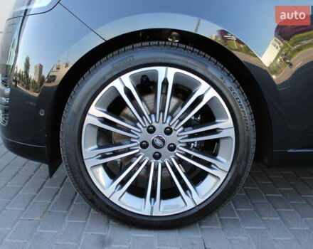 Чорний Ленд Ровер Рендж Ровер, об'ємом двигуна 3 л та пробігом 3 тис. км за 218445 $, фото 5 на Automoto.ua