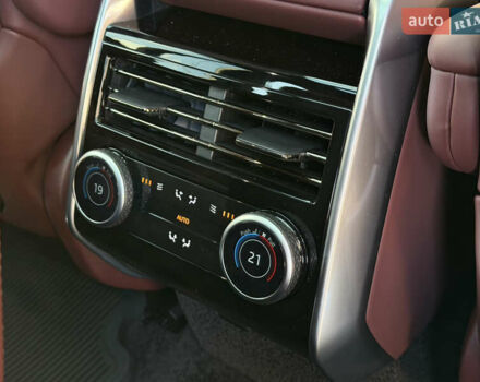 Черный Ленд Ровер Рендж Ровер, объемом двигателя 4.4 л и пробегом 5 тыс. км за 309000 $, фото 29 на Automoto.ua