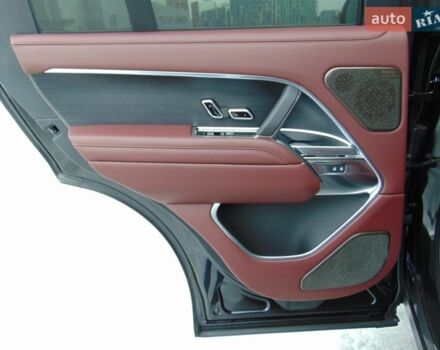 Чорний Ленд Ровер Рендж Ровер, об'ємом двигуна 4.39 л та пробігом 3 тис. км за 245304 $, фото 9 на Automoto.ua