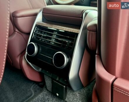 Чорний Ленд Ровер Рендж Ровер, об'ємом двигуна 3 л та пробігом 20 тис. км за 215000 $, фото 14 на Automoto.ua