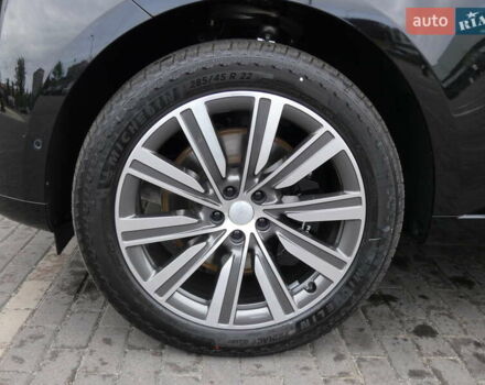 Ленд Ровер Рендж Ровер 2025 в Киеве на Automoto.ua Черный Ленд Ровер Рендж Ровер, объемом двигателя 4.39 л и пробегом 10 тыс. км за 234570 $, фото 3 на Automoto.ua