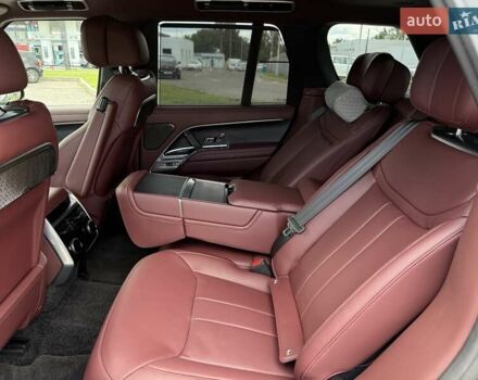 Черный Ленд Ровер Рендж Ровер, объемом двигателя 4.39 л и пробегом 7 тыс. км за 240000 $, фото 15 на Automoto.ua