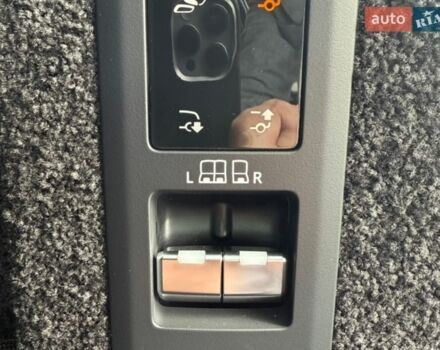 Чорний Ленд Ровер Рендж Ровер, об'ємом двигуна 3 л та пробігом 20 тис. км за 215000 $, фото 44 на Automoto.ua