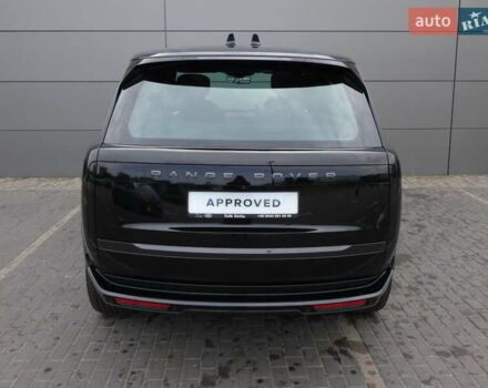 Ленд Ровер Рендж Ровер 2025 в Киеве на Automoto.ua Черный Ленд Ровер Рендж Ровер, объемом двигателя 4.39 л и пробегом 10 тыс. км за 234570 $, фото 7 на Automoto.ua