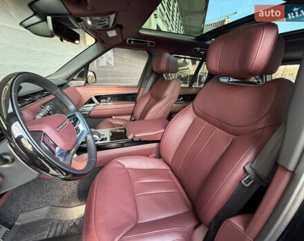 Черный Ленд Ровер Рендж Ровер, объемом двигателя 4.4 л и пробегом 5 тыс. км за 309000 $, фото 27 на Automoto.ua