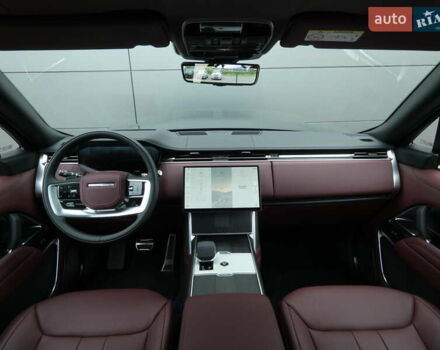 Ленд Ровер Рендж Ровер 2025 в Киеве на Automoto.ua Черный Ленд Ровер Рендж Ровер, объемом двигателя 4.39 л и пробегом 10 тыс. км за 234570 $, фото 9 на Automoto.ua