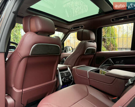 Чорний Ленд Ровер Рендж Ровер, об'ємом двигуна 3 л та пробігом 2 тис. км за 230000 $, фото 13 на Automoto.ua