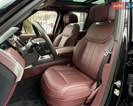 Чорний Ленд Ровер Рендж Ровер, об'ємом двигуна 3 л та пробігом 2 тис. км за 230000 $, фото 11 на Automoto.ua