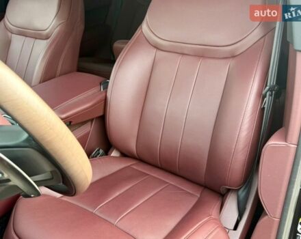 Чорний Ленд Ровер Рендж Ровер, об'ємом двигуна 3 л та пробігом 20 тис. км за 215000 $, фото 22 на Automoto.ua