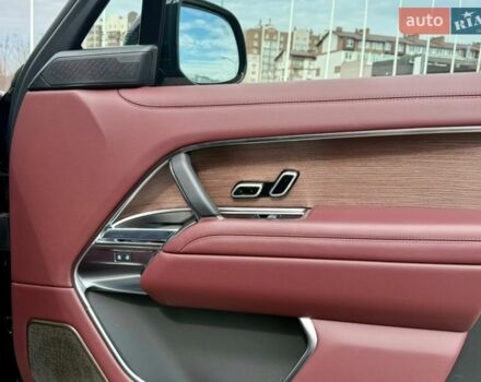 Чорний Ленд Ровер Рендж Ровер, об'ємом двигуна 3 л та пробігом 20 тис. км за 215000 $, фото 32 на Automoto.ua