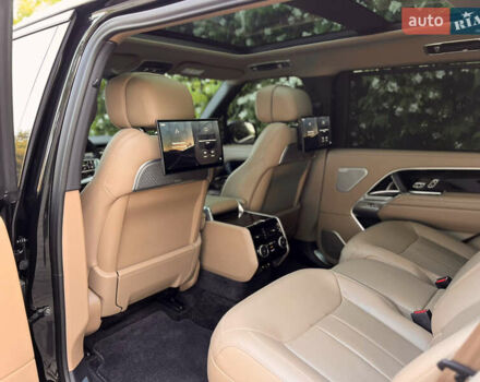 Чорний Ленд Ровер Рендж Ровер, об'ємом двигуна 4.39 л та пробігом 14 тис. км за 240000 $, фото 36 на Automoto.ua