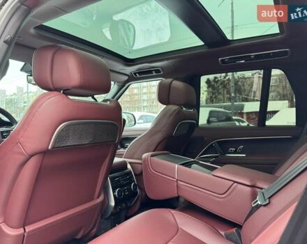 Черный Ленд Ровер Рендж Ровер, объемом двигателя 4.39 л и пробегом 10 тыс. км за 249999 $, фото 41 на Automoto.ua