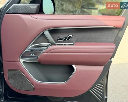 Черный Ленд Ровер Рендж Ровер, объемом двигателя 4.39 л и пробегом 9 тыс. км за 270000 $, фото 37 на Automoto.ua