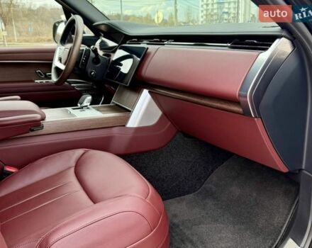 Чорний Ленд Ровер Рендж Ровер, об'ємом двигуна 3 л та пробігом 20 тис. км за 215000 $, фото 25 на Automoto.ua