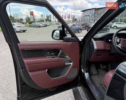 Черный Ленд Ровер Рендж Ровер, объемом двигателя 4.39 л и пробегом 7 тыс. км за 240000 $, фото 18 на Automoto.ua