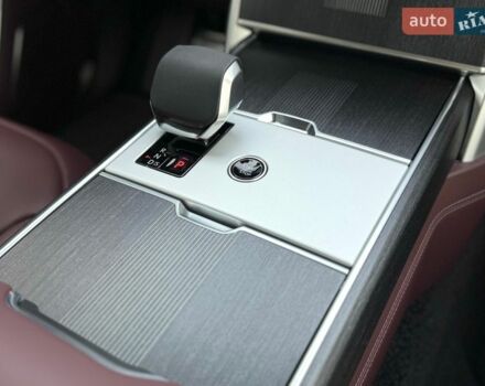 Черный Ленд Ровер Рендж Ровер, объемом двигателя 4.39 л и пробегом 9 тыс. км за 270000 $, фото 42 на Automoto.ua