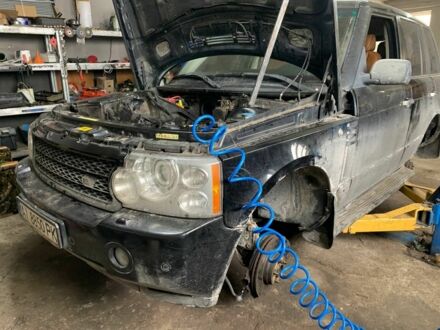 Чорний Ленд Ровер Рендж Ровер, об'ємом двигуна 4.4 л та пробігом 320 тис. км за 5500 $, фото 1 на Automoto.ua