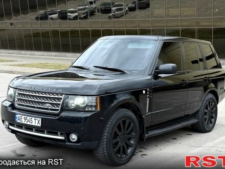 Черный Ленд Ровер Рендж Ровер, объемом двигателя 4.2 л и пробегом 250 тыс. км за 13000 $, фото 1 на Automoto.ua