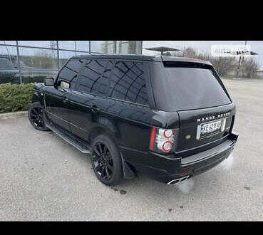 Черный Ленд Ровер Рендж Ровер, объемом двигателя 4.2 л и пробегом 370 тыс. км за 8900 $, фото 1 на Automoto.ua