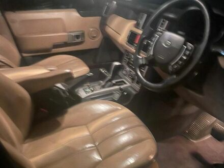 Чорний Ленд Ровер Рендж Ровер, об'ємом двигуна 3 л та пробігом 230 тис. км за 3600 $, фото 1 на Automoto.ua