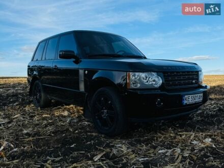 Черный Ленд Ровер Рендж Ровер, объемом двигателя 4.2 л и пробегом 243 тыс. км за 12000 $, фото 1 на Automoto.ua