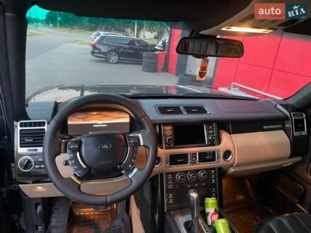 Чорний Ленд Ровер Рендж Ровер, об'ємом двигуна 5 л та пробігом 290 тис. км за 14999 $, фото 1 на Automoto.ua