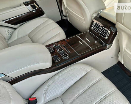 Фиолетовый Ленд Ровер Рендж Ровер, объемом двигателя 4.4 л и пробегом 130 тыс. км за 50000 $, фото 19 на Automoto.ua