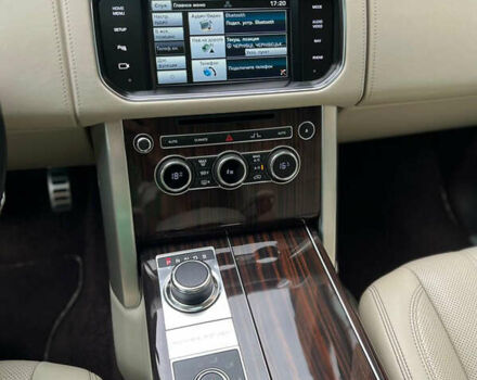 Фиолетовый Ленд Ровер Рендж Ровер, объемом двигателя 4.4 л и пробегом 130 тыс. км за 50000 $, фото 12 на Automoto.ua