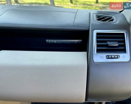 Коричневий Ленд Ровер Рендж Ровер, об'ємом двигуна 5 л та пробігом 200 тис. км за 12800 $, фото 49 на Automoto.ua