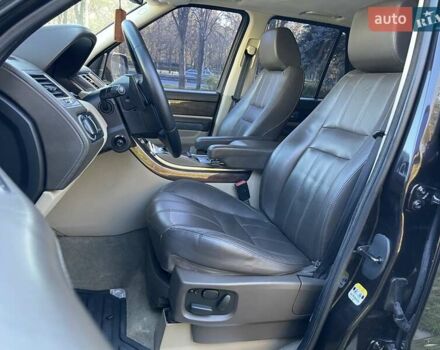 Коричневий Ленд Ровер Рендж Ровер, об'ємом двигуна 5 л та пробігом 200 тис. км за 12800 $, фото 24 на Automoto.ua