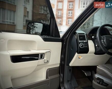 Коричневий Ленд Ровер Рендж Ровер, об'ємом двигуна 5 л та пробігом 150 тис. км за 19500 $, фото 14 на Automoto.ua