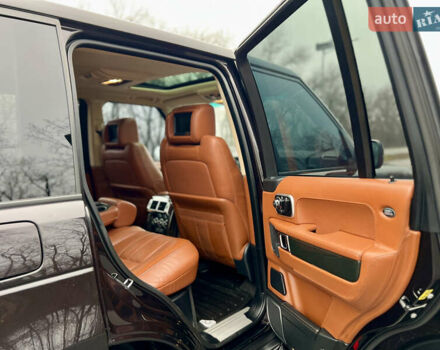 Коричневый Ленд Ровер Рендж Ровер, объемом двигателя 5 л и пробегом 225 тыс. км за 18000 $, фото 13 на Automoto.ua