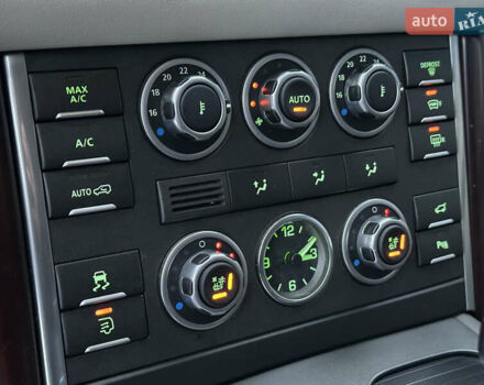 Коричневый Ленд Ровер Рендж Ровер, объемом двигателя 5 л и пробегом 182 тыс. км за 18500 $, фото 33 на Automoto.ua