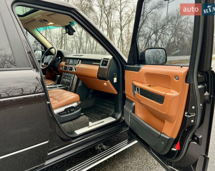 Коричневый Ленд Ровер Рендж Ровер, объемом двигателя 5 л и пробегом 225 тыс. км за 18000 $, фото 16 на Automoto.ua