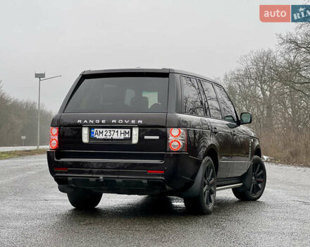 Коричневий Ленд Ровер Рендж Ровер, об'ємом двигуна 5 л та пробігом 226 тис. км за 16000 $, фото 1 на Automoto.ua