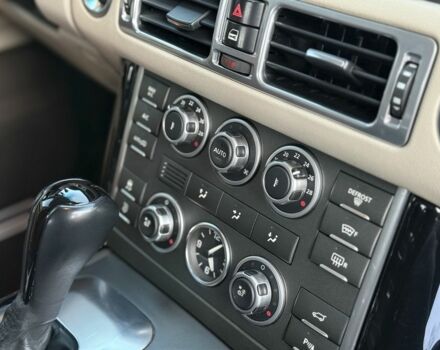 Коричневий Ленд Ровер Рендж Ровер, об'ємом двигуна 3.6 л та пробігом 240 тис. км за 18500 $, фото 13 на Automoto.ua