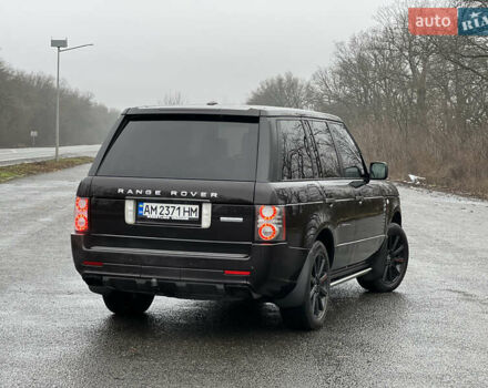 Коричневый Ленд Ровер Рендж Ровер, объемом двигателя 5 л и пробегом 225 тыс. км за 18000 $, фото 1 на Automoto.ua