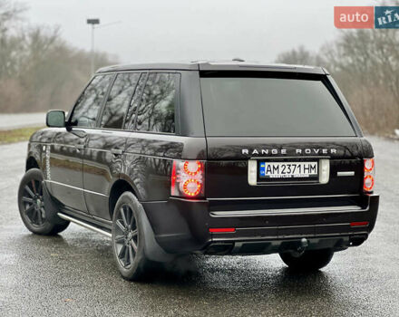 Коричневый Ленд Ровер Рендж Ровер, объемом двигателя 5 л и пробегом 225 тыс. км за 18000 $, фото 3 на Automoto.ua