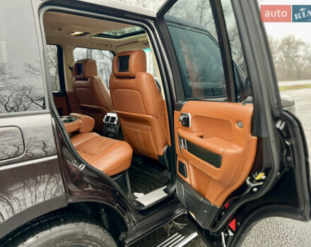 Коричневий Ленд Ровер Рендж Ровер, об'ємом двигуна 5 л та пробігом 226 тис. км за 16000 $, фото 16 на Automoto.ua